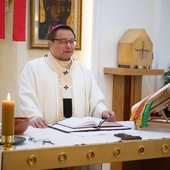 Abp Ryś: Rodzić się z Boga tzn. rodzić się ze Słowa i z miłości