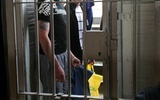 Więźniowie szyją maseczki dla DPS-ów, szpitali, hospicjów, sądów i prokuratur