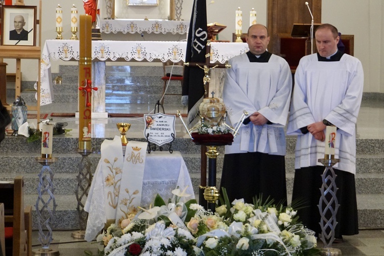 Pogrzeb ks. kan. dr. Andrzeja Świderskiego