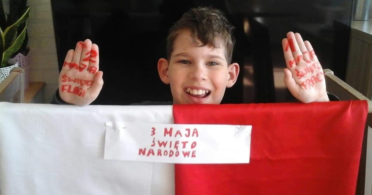 Dzieci z Walimia uczciły majowe święta