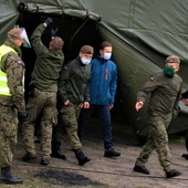 Do pomocy w prowadzeniu centrum testowego zostali skierowani żołnierze z 9. Łódzkiej Brygady Wojsk Obrony Terytorialnej. 