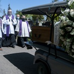 Pogrzeb ks. Ireneusza Żejmy