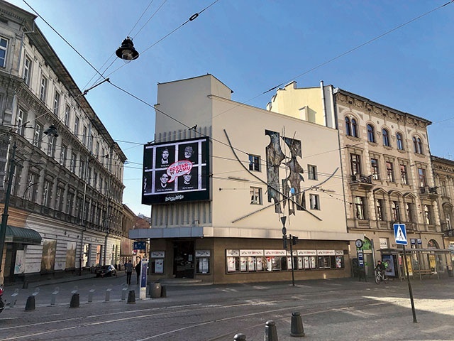 Tak pod koniec marca wyglądała okolica teatru Bagatela, na co dzień jedno z zatłoczonych miejsc w centrum Krakowa.