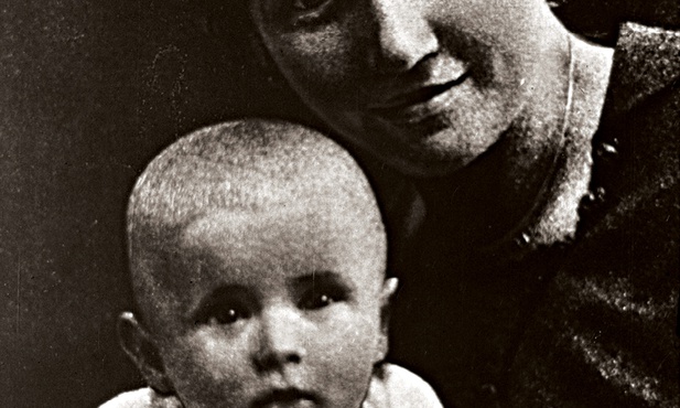 Karol Wojtyła z matką Emilią.