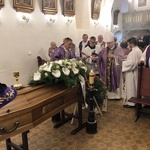Pogrzeb śp. ks. Jana Drzyzgi w Górkach Wielkich