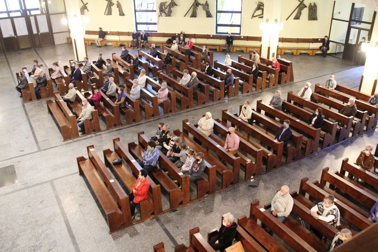 W bielskim kościele NSPJ 22 maja 2020 r., podczas Mszy św. w 25. rocznicę papieskiej wizyty w Bielsku-Białej.