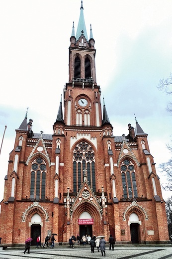 Z miejskich funduszy sfinansowana  będzie m.in. renowacja  elewacji kościoła  św. Wojciecha na Woli.