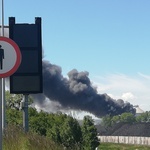 Pożar złomowiska samochodów w gdańskim porcie