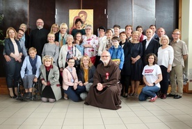 Przez miesiąc modlili się za ojczyznę za wstawiennictwem polskich świętych