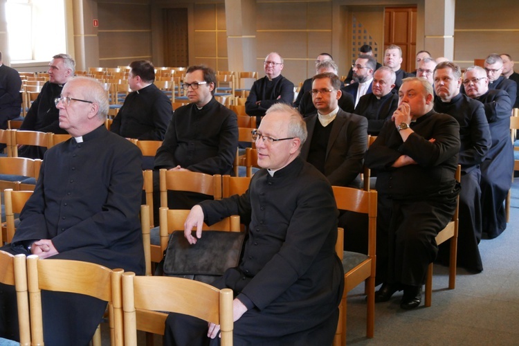 Zmiany i wyróżnienia kapłanów w archidiecezji gdańskiej