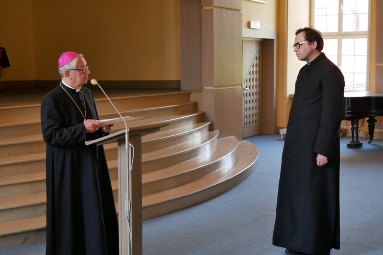 Zmiany i wyróżnienia kapłanów w archidiecezji gdańskiej