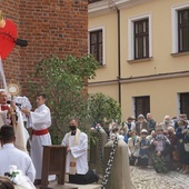 Katedralna procesja Bożego Ciała.