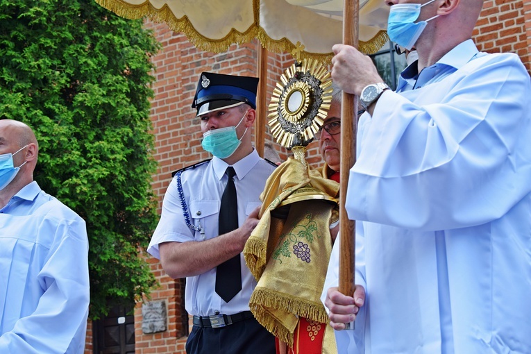 Uroczystościom przewodniczył ks. Paweł Olszewski.