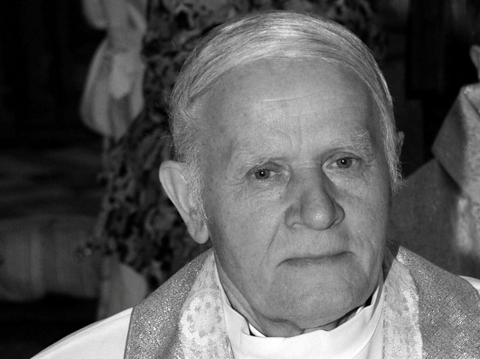 Śp. ks. Tadeusz Kaczan (1937-2020).