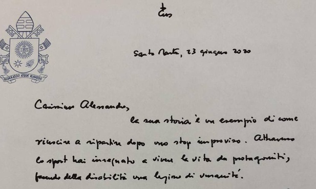 Papież swój list napisał odręcznie. Tym gestem oraz treścią pisma wywołał wzruszenie Włochów, ale nie tylko Włochów. List cytują już także polscy dziennikarze sportowi.