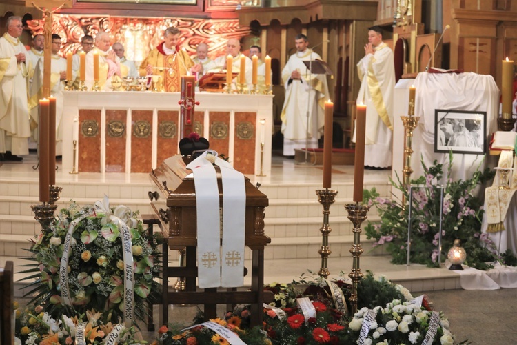 Pogrzeb śp. ks. prał. Zbigniewa Powady w Bielsku-Białej