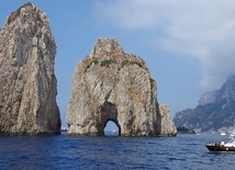 Tłumy turystów na Capri