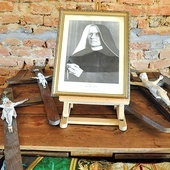 ▲	Biedrzychowice – pamiątki po służebnicy Bożej Annie Kaworek to część licznych wystaw.