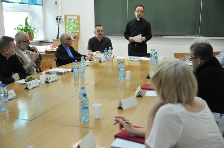 Posiedzenie komisji synodalnej "Kościół w dialogu z kulturą"