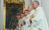 3 lipca obraz Matki Bożej Płaczącej wyboszony jest na ulice Lublina.