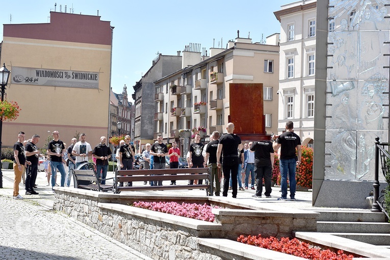 Męski Różaniec w Świdnicy - lipiec