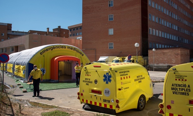 Hiszpania: Służba zdrowia potrzebuje 6-12 tys. nowych lekarzy
