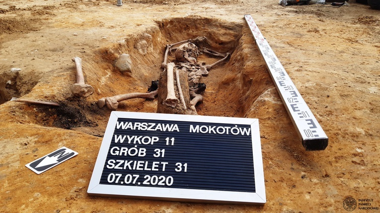 Przy ul. Rakowieckiej po raz kolejny IPN odkrył ludzkie szczątki. "Ofiar może być więcej"