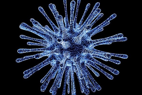 18 mutacji koronawirusa u pacjentki z osłabioną odpornością