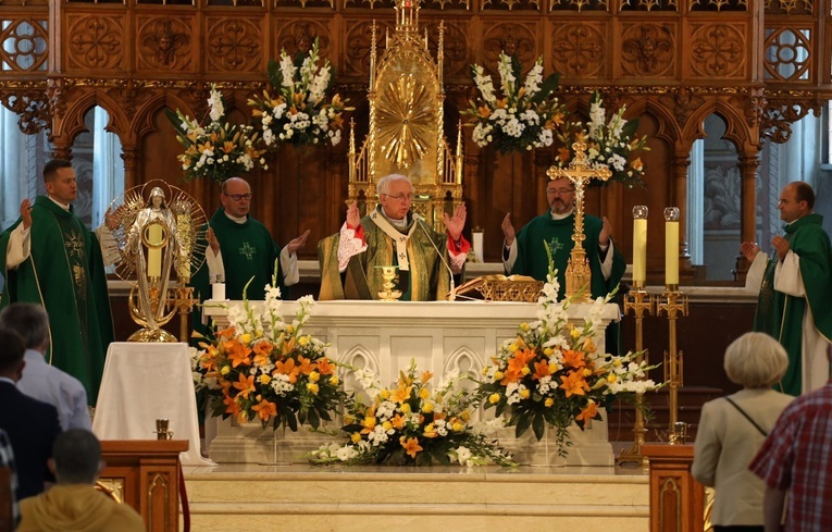 Mszy św. przewodniczył abp Wacław Depo.