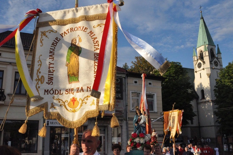 Procesja na brzeski rynek.