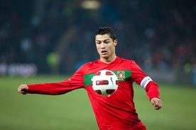 Ronaldo pierwszym piłkarzem, który zarobił miliard dolarów