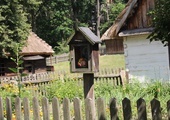 Skansen, to nie tylko wiele atrakcji dla całych rodzin, ale również idealne miejsce na relaks i spacer.