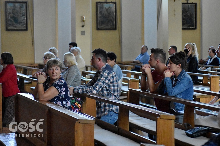 Modlitewne czuwanie w wałbrzyskiej parafii