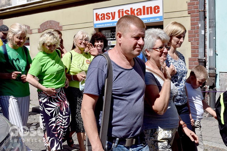 Pożegnanie pieszych pątników pieszej pielgrzymki na Jasną Górę