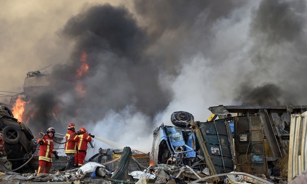 W wyniku eksplozji w Bejrucie zginęło co najmniej sto osób 