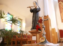 Relikwie i figura św. Rity w koszyckim kościele.
