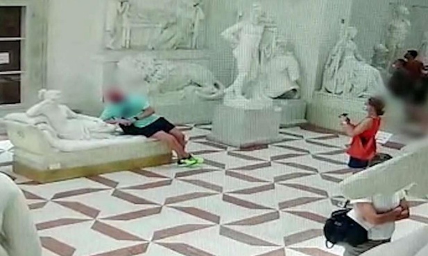 Włochy. Austriacki turysta uszkodził rzeźbę Canovy