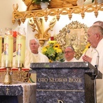 Stawisza. Poświęcenie pomnika i kaplicy św. Jana Pawła II