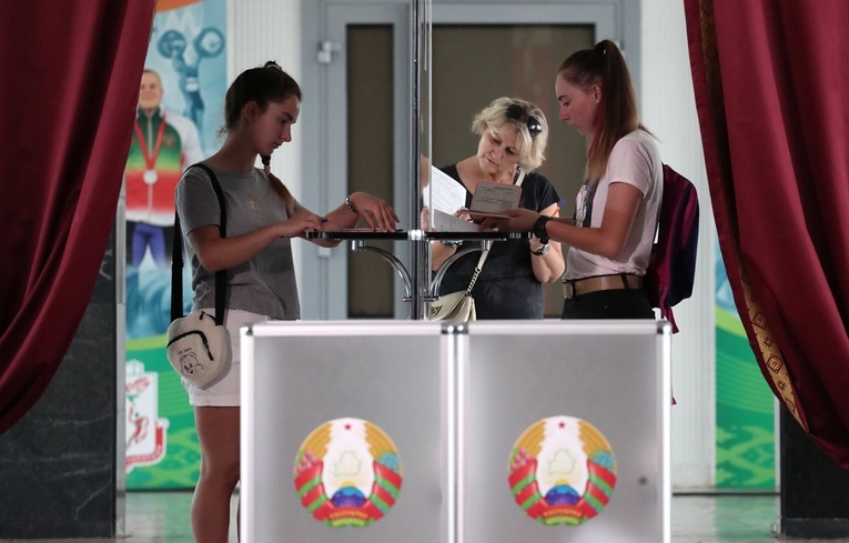 Wybory na Białorusi nie były ani wolne, ani uczciwe; możliwa reakcja