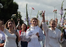 Młodzież białoruska modli się o pokój i oczekuje sprawiedliwości