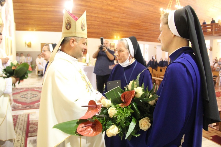Kąclowa. Sześć sióstr z diecezji tarnowskiej złożyło śluby wieczyste