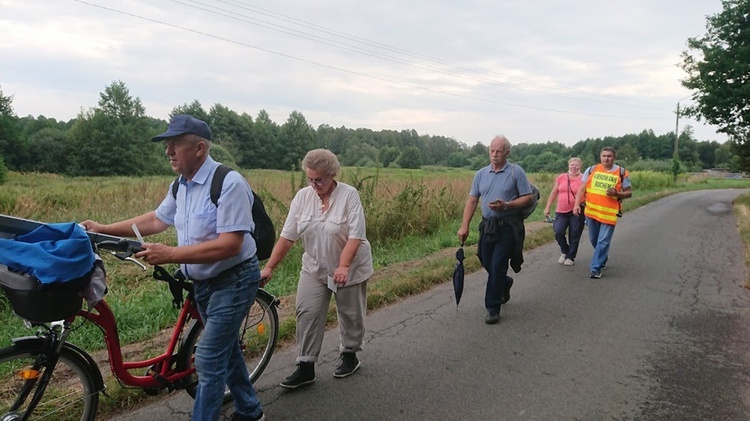 Pielgrzymka do Brzezinki. Wspominamy podwójny cud