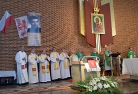 Ubiegłoroczna Msza św. w Pelagowie-Trablicaach z modlitwą o wyniesienie na ołtarze kapłana-męczennika.