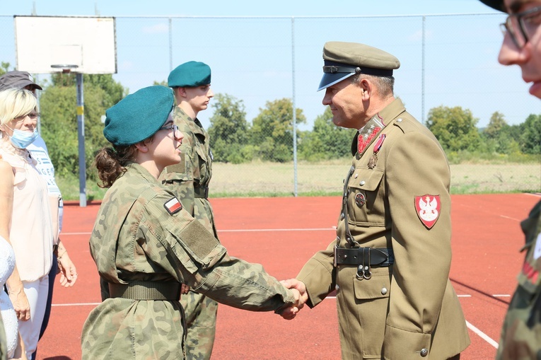 Uroczystości złożenia przysięgi przez troje kandydatów