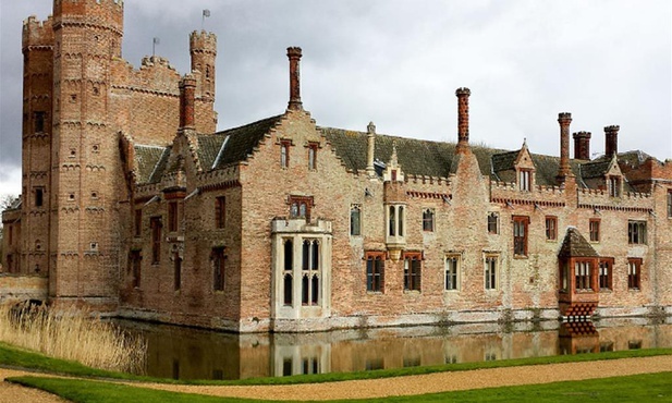 Zamek Oxburgh Hall w Norfolk.