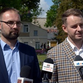 Na festiwal podczas konferencji prasowej zapraszali (od lewej): wiceprezydent Mateusz Tyczyński i Adrian Pruski.