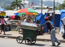 Haiti na kolanach, ludzie potrzebują pomocy 