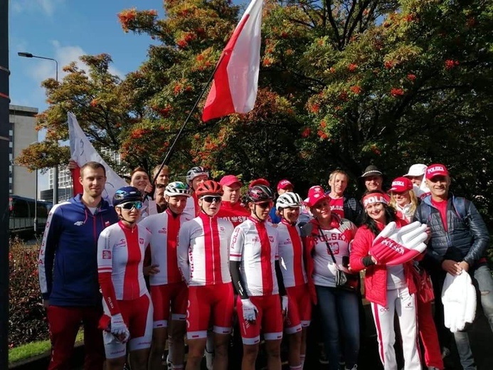 Najpiękniejszy region w Małopolsce z kolarką na medal