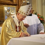 Konsekracja kościoła Matki Bożej Królowej Polski w Łętowem