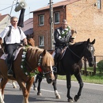 Konna procesja z kościoła w Ostropie